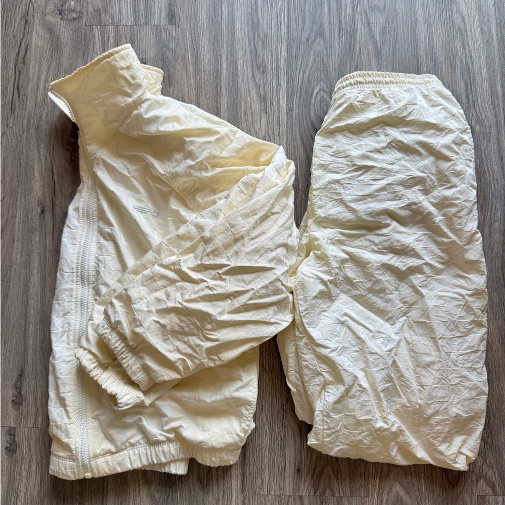 Vintage 80’s Head Sportswear Cream Jacket and Pants Set